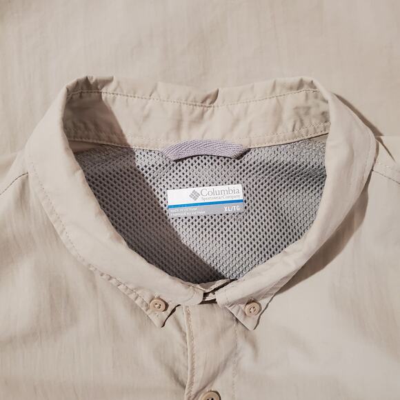 Columbia Omni Shade Tactel Nylon Button Up Fishing Shirt Mens Size XL Hiking Tan - Picture 7 of 10
